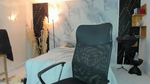 Snapshot of slim_master12 chatting on July 22, 11:51 pm slim_master12 online show from July 22, 11:51 pm