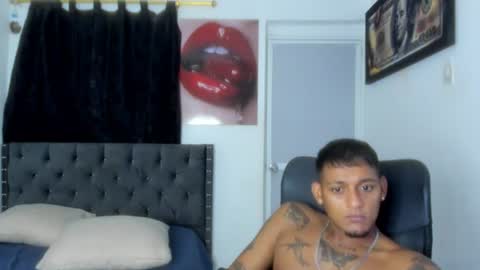 Snapshot of slim_master12 chatting on July 23, 4:32 am slim_master12 online show from July 23, 4:32 am