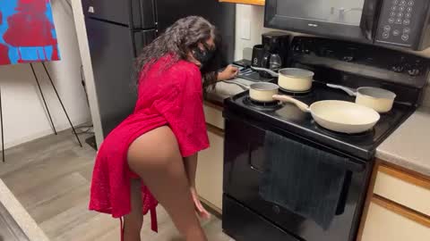 Snapshot of slimaddictionxxx chatting on January 14, 6:45 am Barbie Stylebender online show from January 14, 6:45 am