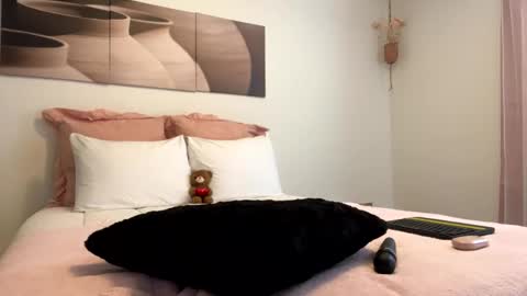 Barbie Stylebender online show from March 7, 8:50 pm