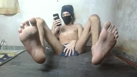 Snapshot of slimdestroyer chatting on March 5, 2:12 pm slimdestroyer online show from March 5, 2:12 pm