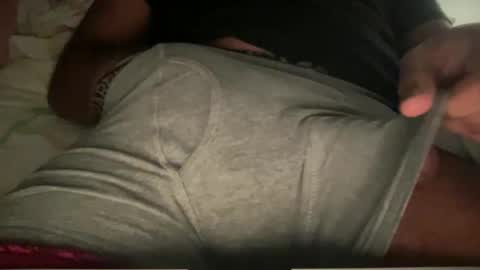 Snapshot of slimeasaurus chatting on December 20, 5:31 pm Daddy online show from December 20, 5:31 pm