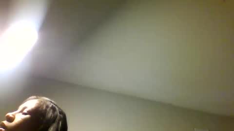 Snapshot of slimmmgooodiexoxo chatting on December 10, 3:12 pm slimmmgooodiexoxo online show from December 10, 3:12 pm