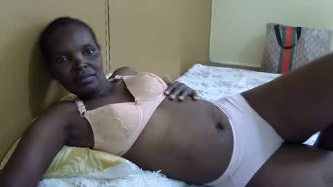 slimmygal online show from February 15, 6:33 am