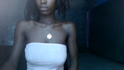 Snapshot of slimzyx chatting on September 15, 1:49 am slimzyx online show from September 15, 1:49 am