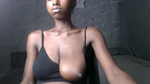 Snapshot of slimzyx chatting on November 9, 12:42 am slimzyx online show from November 9, 12:42 am