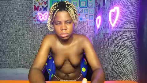 slimzyxdoll online show from July 11, 8:00 pm
