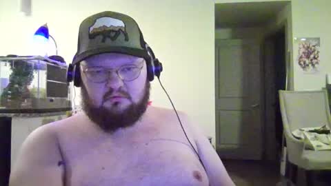 Snapshot of slipinside3 chatting on December 1, 6:29 am Matt online show from December 1, 6:29 am