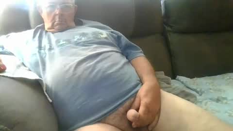 Snapshot of slippery_duck chatting on July 18, 3:05 pm slippery_duck online show from July 18, 3:05 pm