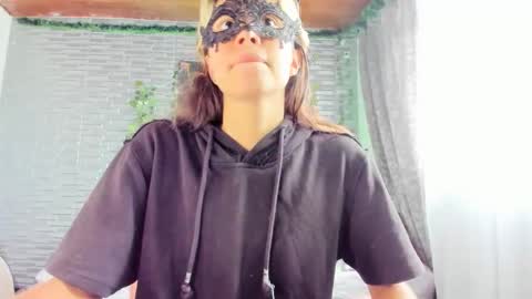 Snapshot of slone03 chatting on October 31, 3:46 pm slone03 online show from October 31, 3:46 pm