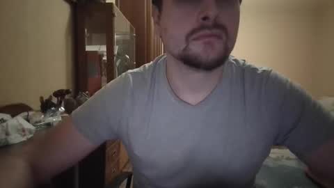 Snapshot of slonny111 chatting on December 18, 1:22 am Stan111 online show from December 18, 1:22 am