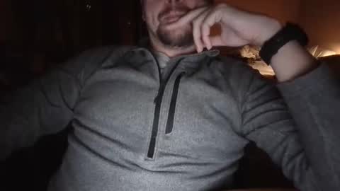 Snapshot of slonny111 chatting on December 19, 1:01 am Stan111 online show from December 19, 1:01 am