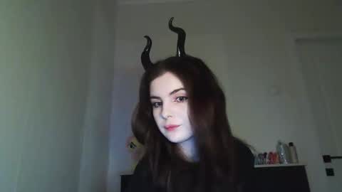 Snapshot of sloomonata chatting on November 3, 11:59 pm sloomonata online show from November 3, 11:59 pm