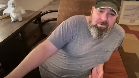 Snapshot of slut_slave_cfnm chatting on December 29, 11:29 pm slut online show from December 29, 11:29 pm