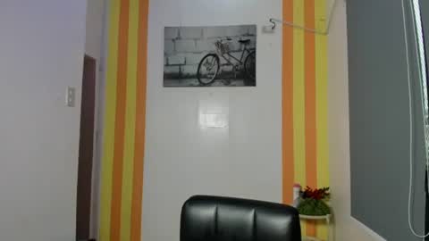 Snapshot of slut_stella69 chatting on February 14, 8:11 am STELLA online show from February 14, 8:11 am