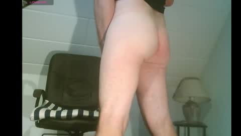 Snapshot of slutiam chatting on November 1, 5:42 am SLUTIAM online show from November 1, 5:42 am