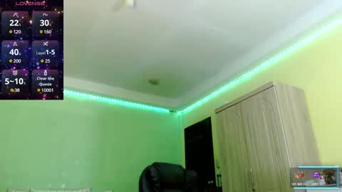 slutty asian-- online show from December 20, 11:37 pm