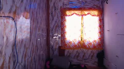 slutty_hannaxx online show from July 30, 2:54 am