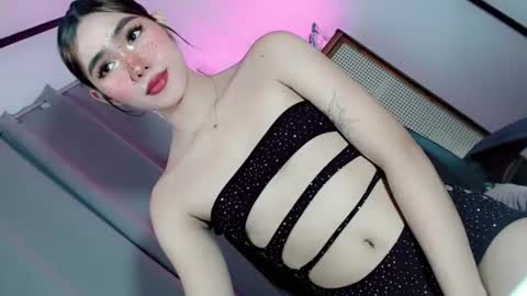 Snapshot of slutty_rose69 chatting on July 5, 11:17 am slutty_rose69 online show from July 5, 11:17 am