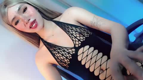 Snapshot of slutty_rose69 chatting on August 1, 11:53 am slutty_rose69 online show from August 1, 11:53 am