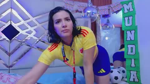 Snapshot of sluttyandmature chatting on June 11, 12:25 pm MARCELA online show from June 11, 12:25 pm