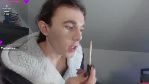 Natsu online show from November 13, 6:18 pm