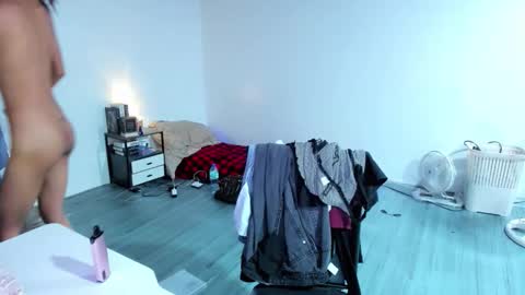 Snapshot of sluttykaye chatting on November 14, 9:46 pm Fansly SluttyKaye -DONT FORGET TO FOLLOW AND THUMBS UP online show from November 14, 9:46 pm