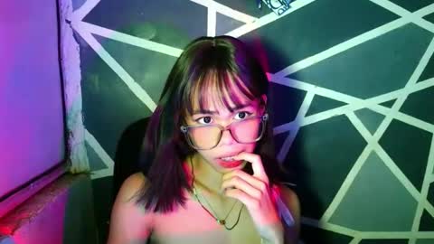 sluttypatotie online show from April 30, 9:52 pm