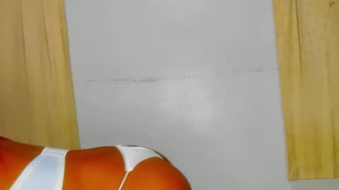 Snapshot of sluttysam_ chatting on September 21, 11:23 am Sexyslutt online show from September 21, 11:23 am