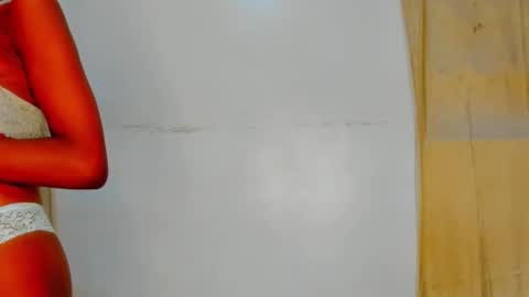 Snapshot of sluttysam_ chatting on November 9, 8:07 pm Sexyslutt online show from November 9, 8:07 pm