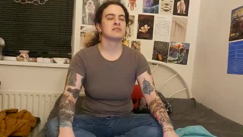 Snapshot of sluttysuzie17 chatting on April 30, 10:25 pm SluttySuzie17 online show from April 30, 10:25 pm