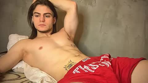 Gus online show from December 10, 7:37 am