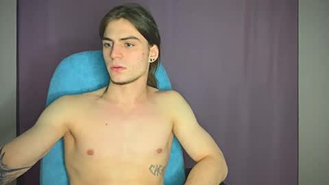 Gus online show from January 14, 4:40 pm