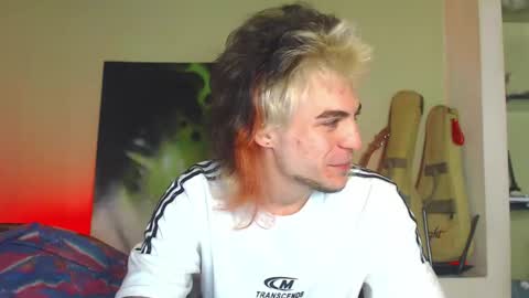 Gus online show from September 9, 11:21 am