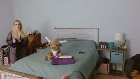 Snapshot of slytherinmylf23 chatting on December 30, 3:25 am Rachel Lawrence online show from December 30, 3:25 am