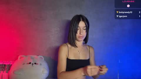 Snapshot of smaillev chatting on July 23, 6:17 pm Melani online show from July 23, 6:17 pm