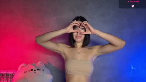 Snapshot of smaillev chatting on July 26, 7:43 pm Melani online show from July 26, 7:43 pm