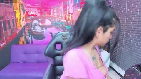 Mariana Torres online show from January 19, 1:37 pm