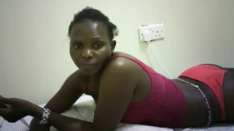 Snapshot of small_booby chatting on March 24, 6:46 pm small_booby online show from March 24, 6:46 pm