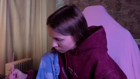 Emma online show from April 13, 3:17 pm