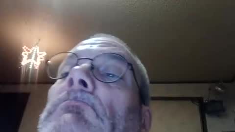 Snapshot of smallcock66kkk chatting on January 1, 7:52 am smallcock66kkk online show from January 1, 7:52 am