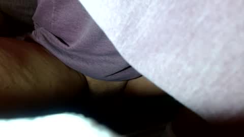 Snapshot of smallmalelass chatting on October 8, 4:04 pm smallmalelass online show from October 8, 4:04 pm