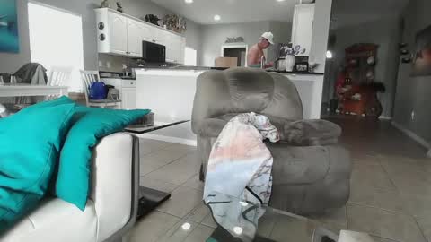 Daddy online show from February 5, 2:05 pm