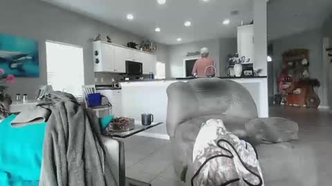 Daddy online show from February 16, 3:27 pm