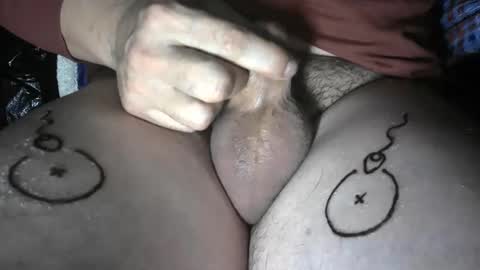 Snapshot of smallpenismwm chatting on November 27, 1:35 pm pussyfree4eva online show from November 27, 1:35 pm