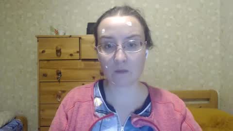 Snapshot of smart_rose chatting on January 6, 8:39 pm smart_rose online show from January 6, 8:39 pm