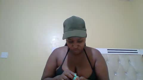 Snapshot of smartqueen1 chatting on May 11, 2:45 pm Katerina online show from May 11, 2:45 pm