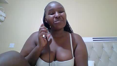 Snapshot of smartqueen1 chatting on May 23, 3:05 pm Katerina online show from May 23, 3:05 pm