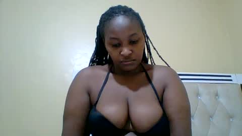 Snapshot of smartqueen1 chatting on June 25, 2:00 am Katerina online show from June 25, 2:00 am