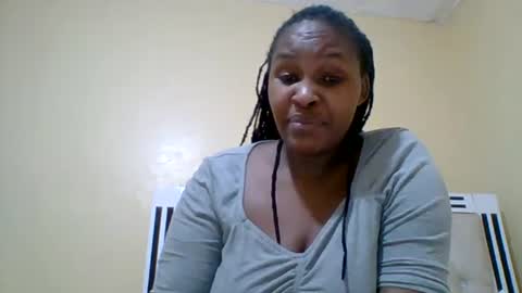 Snapshot of smartqueen1 chatting on June 30, 12:22 am Katerina online show from June 30, 12:22 am